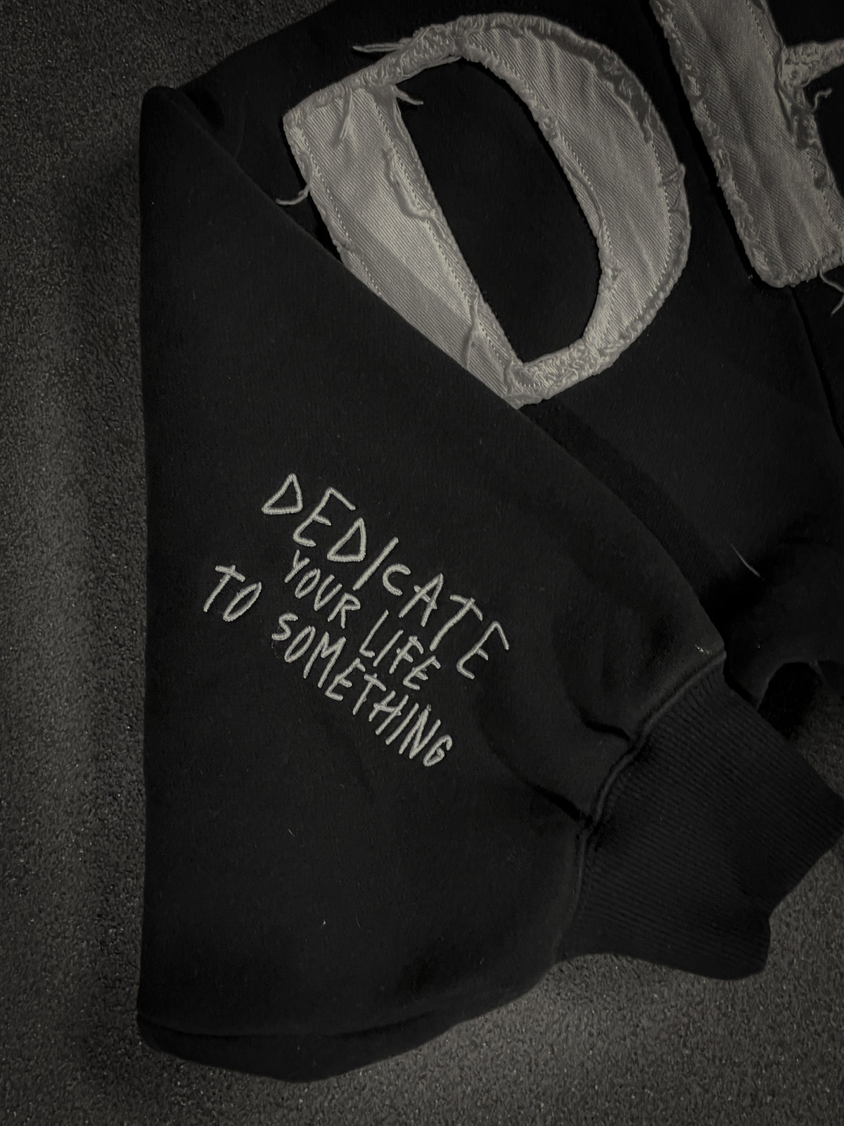 DEDICATE HOODIE